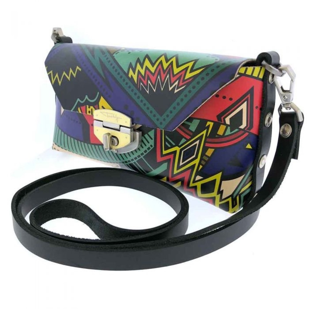 Jonwye battle puffin small clutch